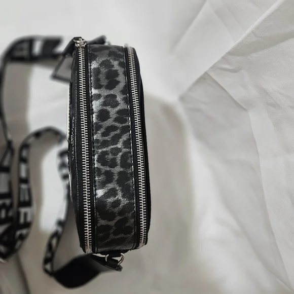NWT Karl Lagerfeld Paris Maybelle Crossbody Camera Style Bag Leopa - Picture 4 of 9